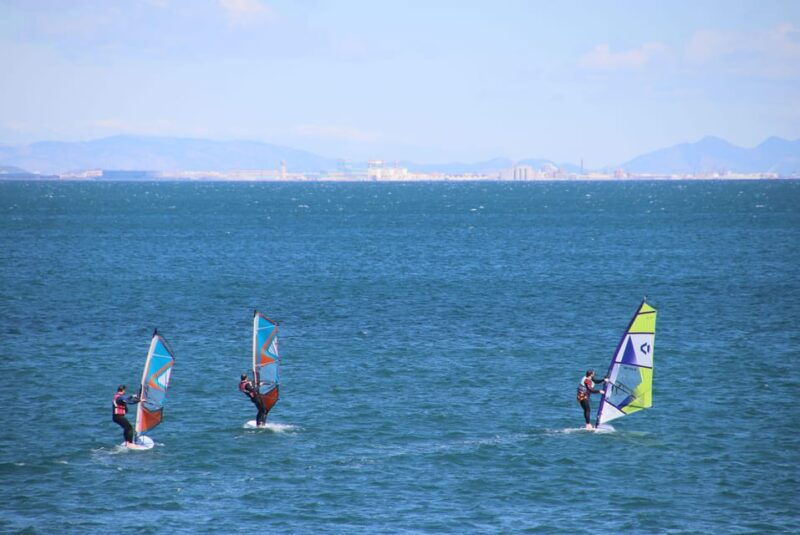windsurf-class-on-valencia-beach