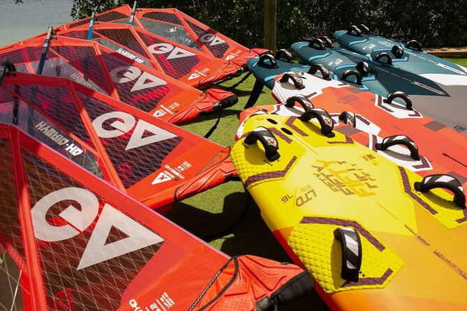 windsurfing-lesson-in-willemstad