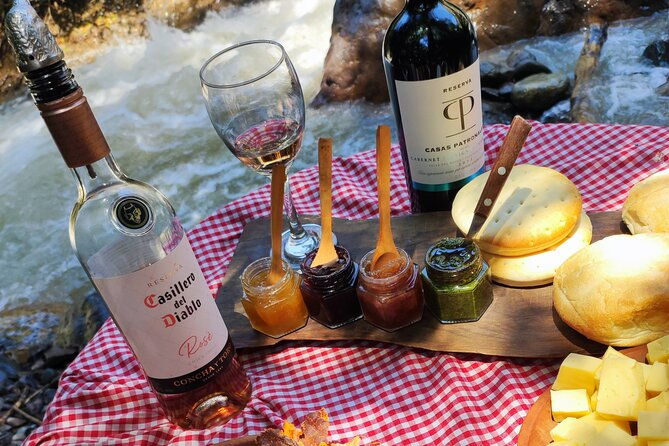 wine-and-food-tasting-with-hiking-near-santiago