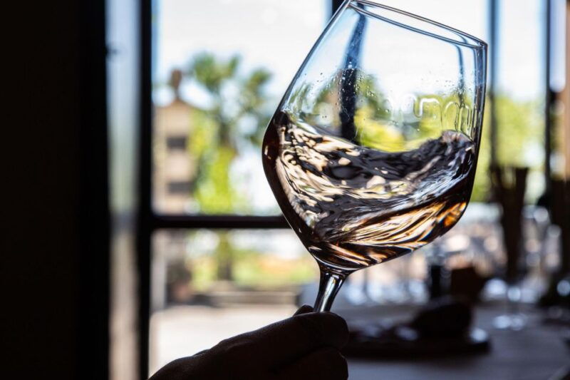 wine-and-local-delicacies-tasting-at-a-sicilian-palmento