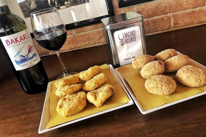 wine-bars-hopping-spritz-cichetti-as-a-venetian-private-tour