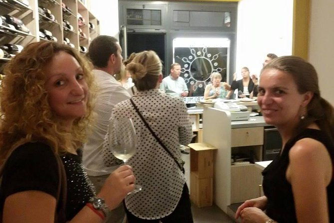 wine-class-and-tasting-in-milan-small-group-2