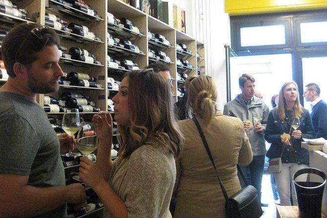 wine-class-and-tasting-in-milan-small-group-2