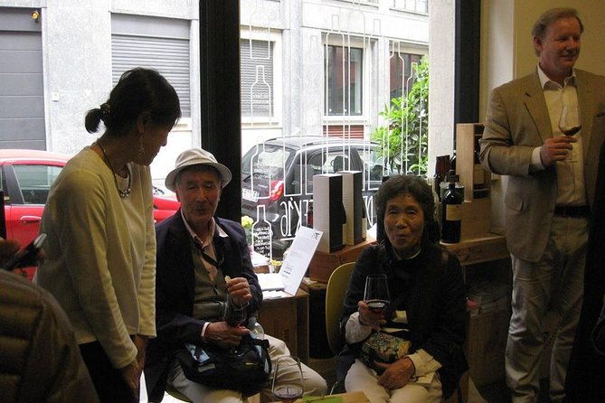 wine-class-and-tasting-in-milan-small-group-2