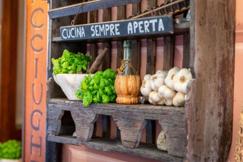 wine-experience-at-turins-wine-experience-with-local-products-tasting