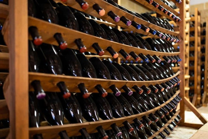 Wine Experience tra i carrubi secolari di Mazara del Vallo - Scenic setting and authentic atmosphere