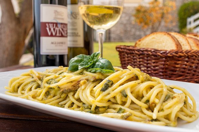 wine-food-tasting-in-villarena