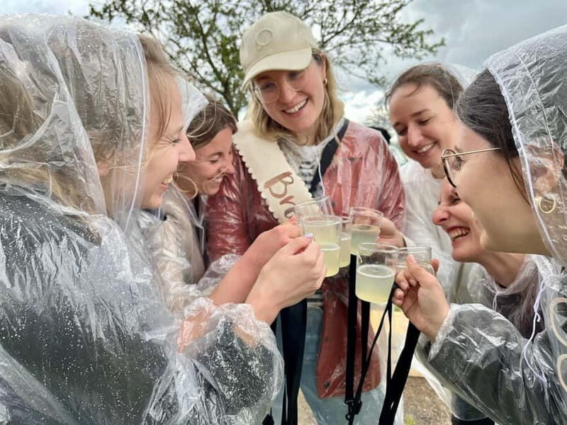 Wine hike JGA Gin Tour with games and snacks Stuttgart - Key Points