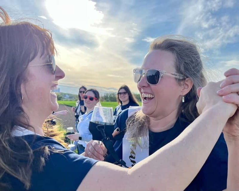 Wine hike JGA Gin Tour with games and snacks Stuttgart - Who Will Love This Tour?