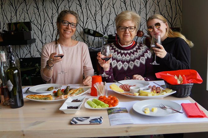 wine-roads-private-day-tour-corinth-ancient-nemea-wine-tasting-4