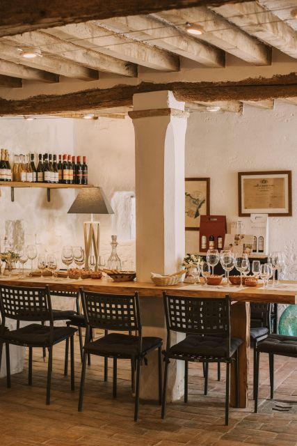 wine-tasting-at-the-montevecchio-isolani-winery
