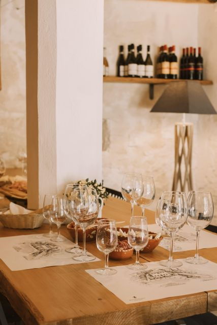 wine-tasting-at-the-montevecchio-isolani-winery