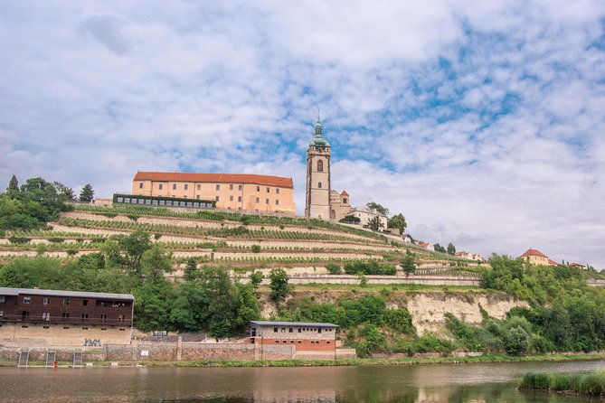 wine-tasting-day-trip-from-prague-to-melnik