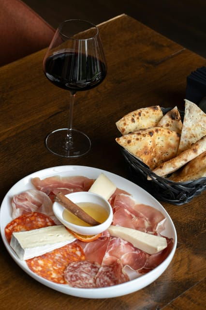 wine-tasting-experience-in-genoa-the-kings-of-italian-wine