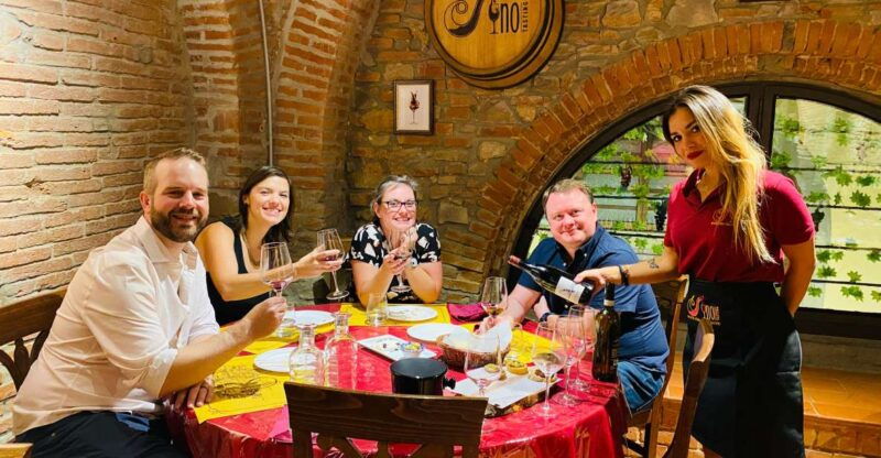 wine-tasting-experience-with-three-types-of-tuscan-wine