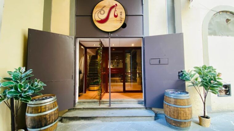 wine-tasting-experience-with-three-types-of-tuscan-wine