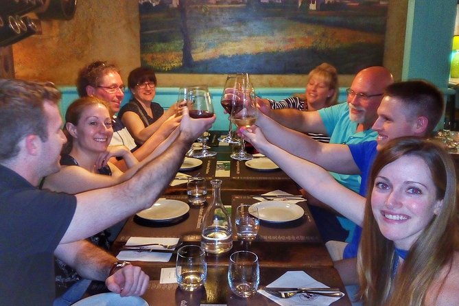 wine-tasting-food-sightseeing-tour-in-rome-with-local-guide