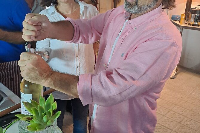 wine-tasting-in-barcelona-catalan-varieties-small-groups-2