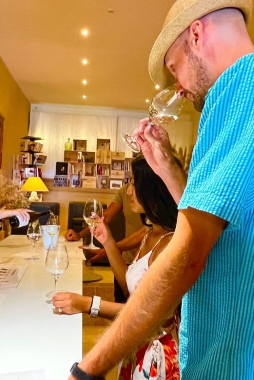 wine-tasting-in-chateauneuf-du-pape