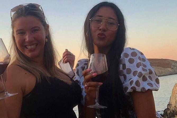 wine-tasting-in-mykonos-with-greek-ancient-varieties