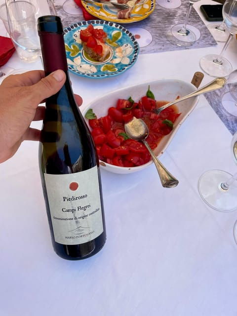 wine-tasting-in-winery-from-naples