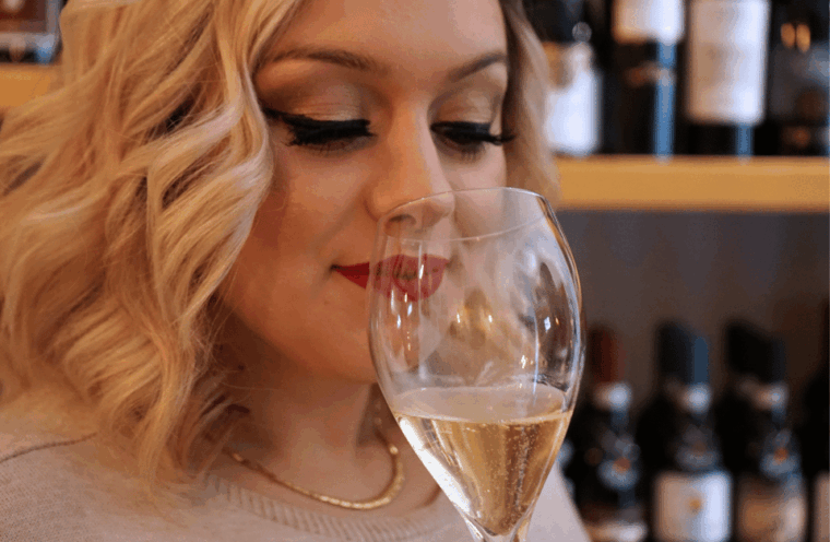wine-tasting-near-royal-palace-of-turin-with-food-platter