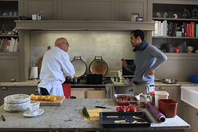 wine-tasting-tour-in-loire-valley-with-castle-visits-and-lunch