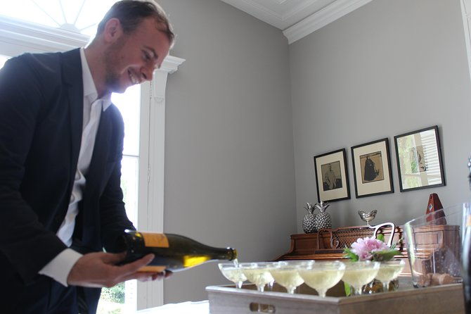 wine-tasting-tour-in-loire-valley-with-castle-visits-and-lunch