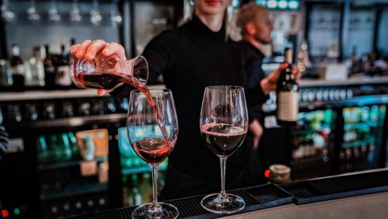 wine-tasting-walk-in-jewish-quarter-bars
