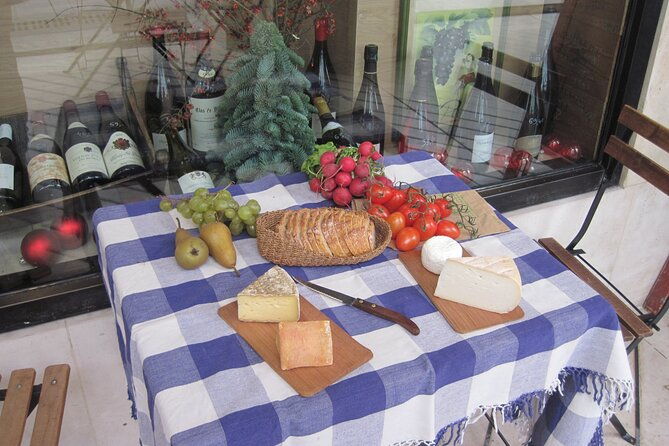 wine-tasting-walking-tour-in-saint-germain-des-pres