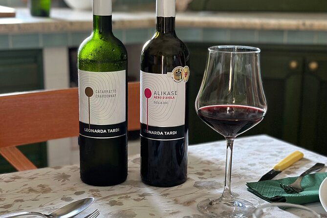 wine-tasting-with-gastronomic-experience-at-leonardas-home