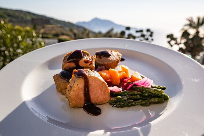 wine-tasting-with-lunch-at-capriccio-restaurant-in-sorrento