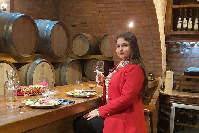 wine-tour-family-winery-visit-food-tasting-skadar-lake-boat-cruise