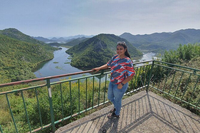 wine-tour-family-winery-visit-food-tasting-skadar-lake-boat-cruise
