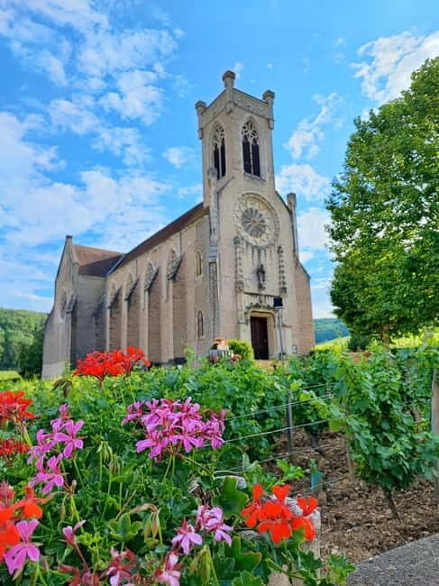 Wine tour in Pouilly Fuissé - Discovering Burgundy’s Pouilly-Fuissé: An In-Depth Look  