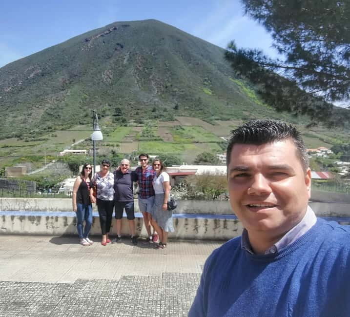 Wine Trekking in Salina: Walk and Tasting of Local Products - Key Points