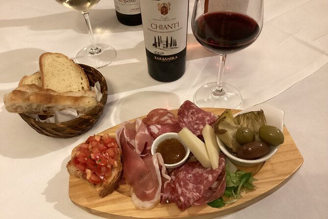 wine-windows-walk-with-wine-tasting-and-appetizers-2