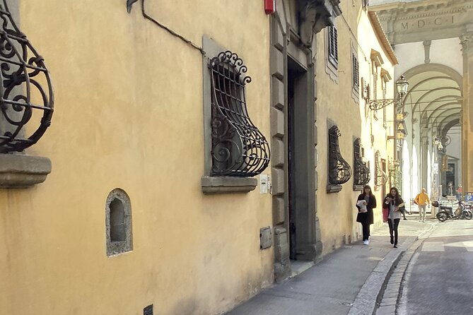 wine-windows-walk-with-wine-tasting-and-appetizers-2