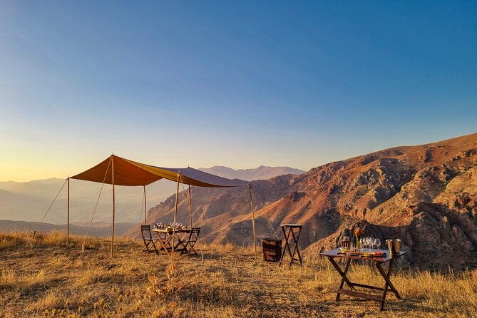 winemakers-table-areni-cliffs