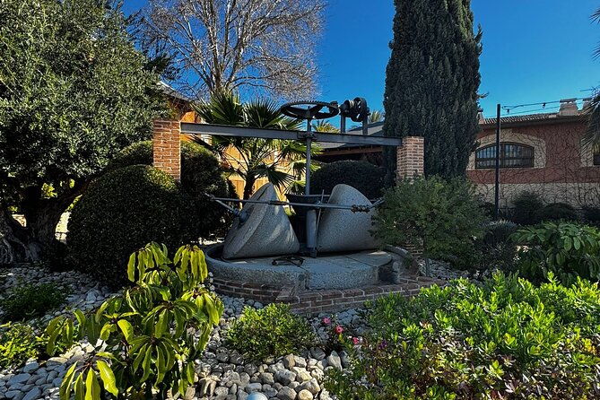 winery-and-wine-tasting-tour-elche-in-van-with-tapas-half-day