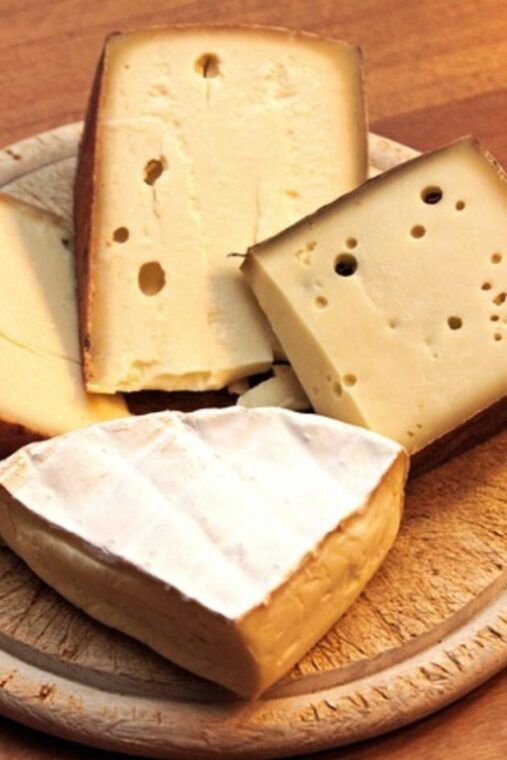 wines-and-cheeses-tasting-experience-at-home