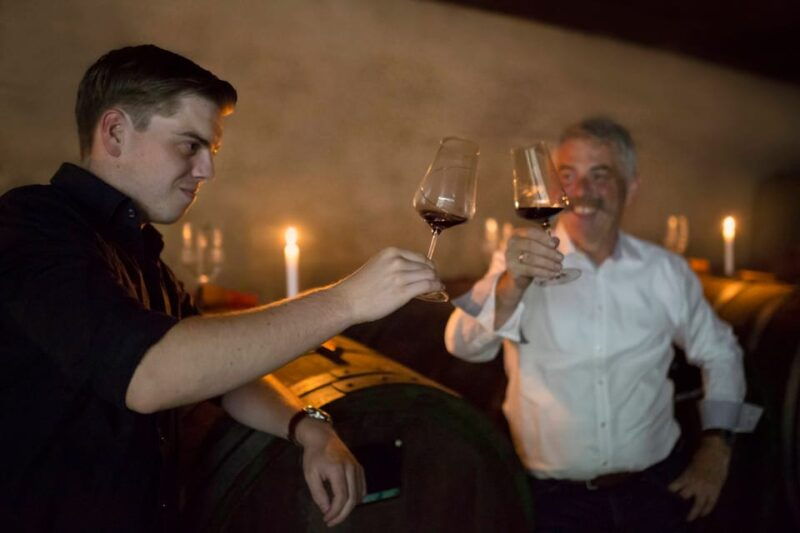 winetasting-with-tour-through-the-winery