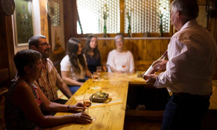 winetasting-with-tour-through-the-winery