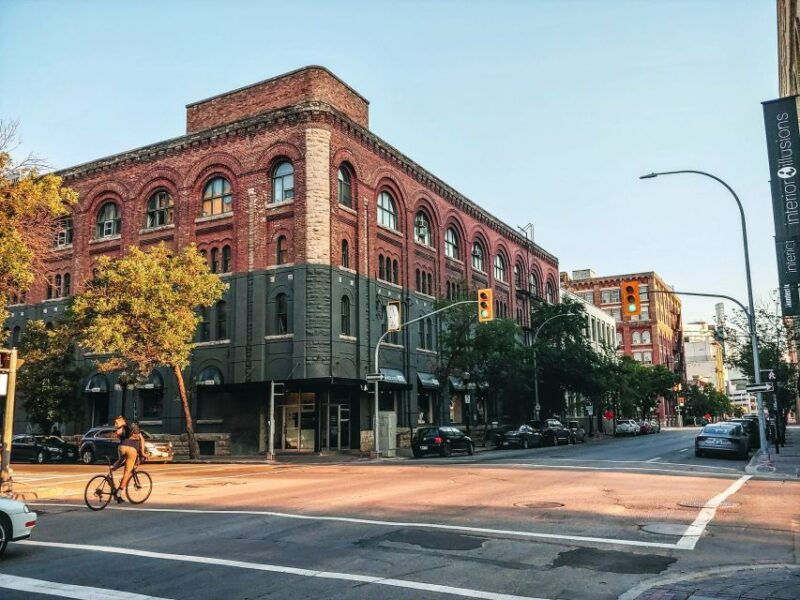 winnipeg-in-the-limelight-a-smartphone-audio-walking-tour