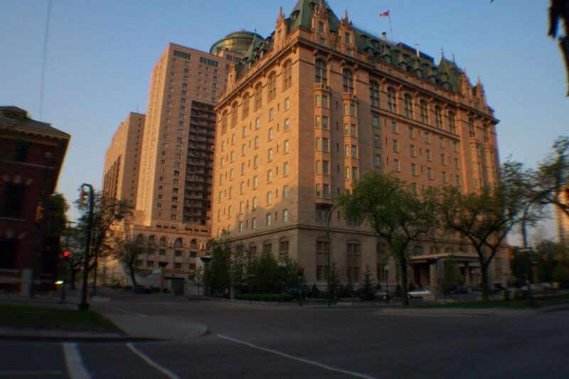 winnipeg-self-guided-smartphone-audio-ghost-tour