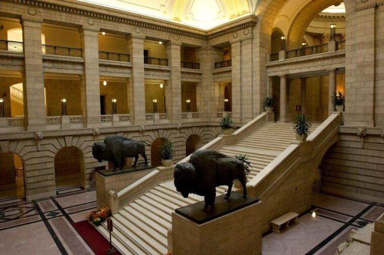 winnipeg-wealthy-beginnings-audio-walking-tour