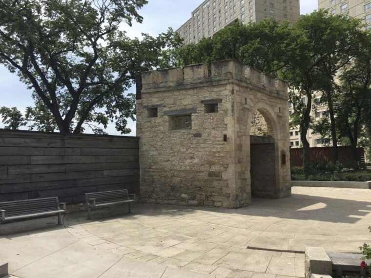 winnipeg-wealthy-beginnings-audio-walking-tour