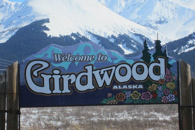 winter-alaska-wildlife-center-with-alyeska-tram