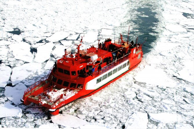 winter-in-hokkaido-visit-asahiyama-zoo-the-frozen-ice-sea-and-sunset-cruise