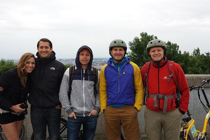 winter-ride-on-ebike-in-prague